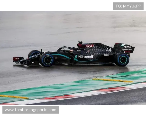 F1新赛季风云再起车队博弈与车手命运交织掀起围场震荡全球车迷热议