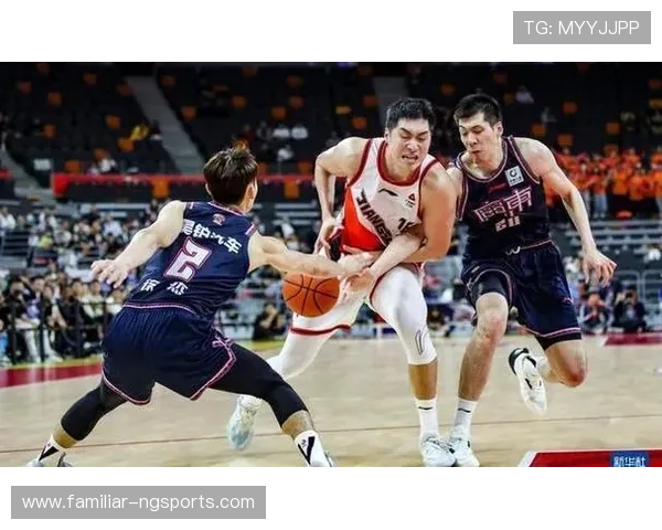 CBA常规赛激战正酣 广东队逆转辽宁队夺关键胜利 CBA常规赛激战正酣 广东队逆转辽宁队夺关键胜利