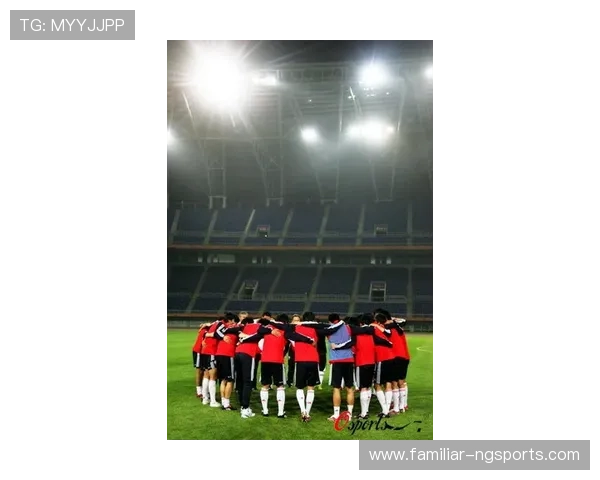 中国足球队新征程开启,备战世界杯预选赛展现全新阵容与战术风采 中国足球队新征程开启,备战世界杯预选赛展现全新阵容与战术风采