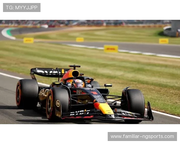 F1赛季最新动态：顶级车队激战正酣 新技术引领速度革命